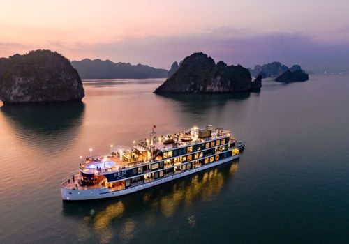Vietnam Luxury Tour 18 Days